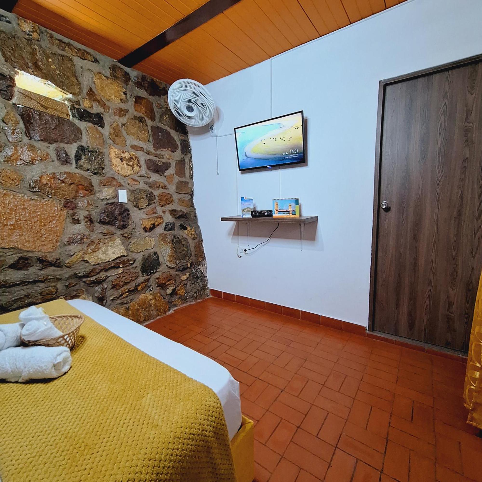 Hostal Colombian Gold San Gil Exterior photo